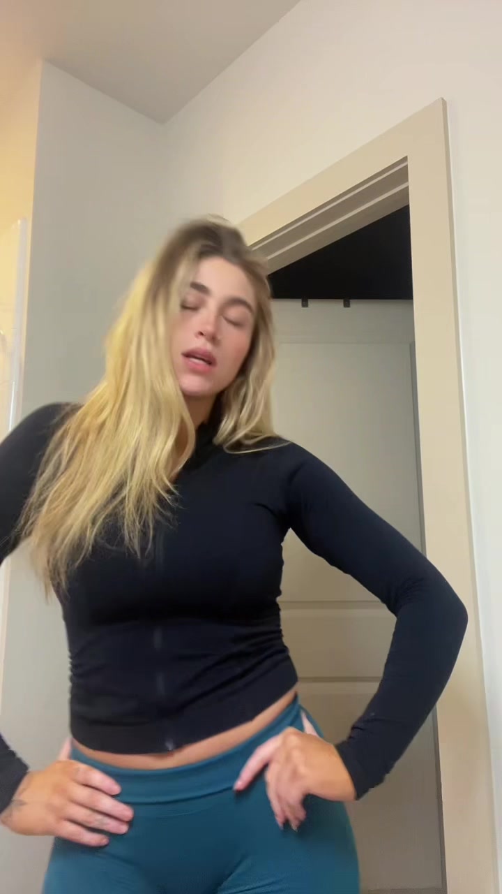 @Valentina