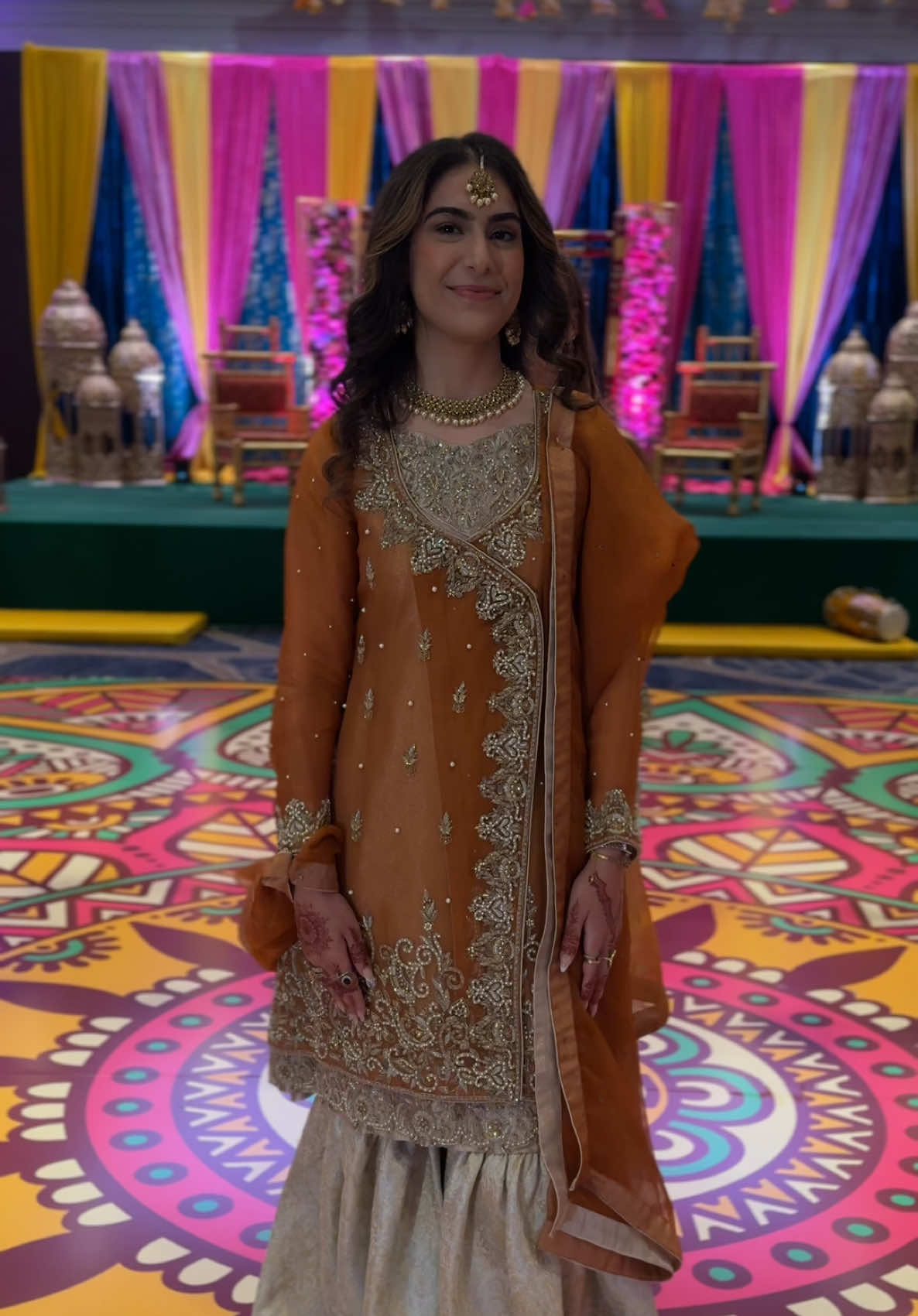@farahcreates_