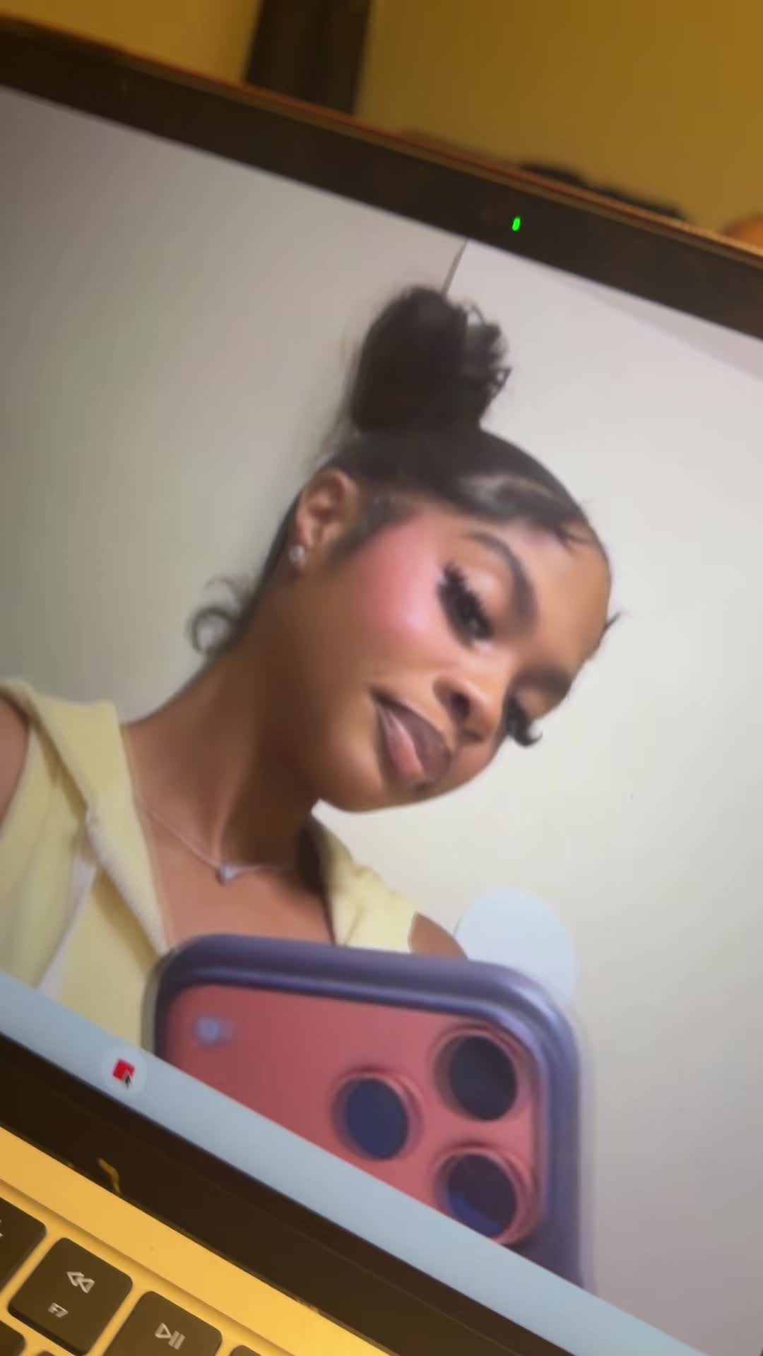 @kelsionaee