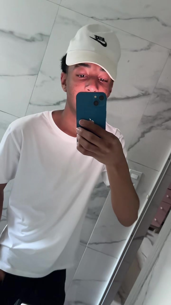 @Gs