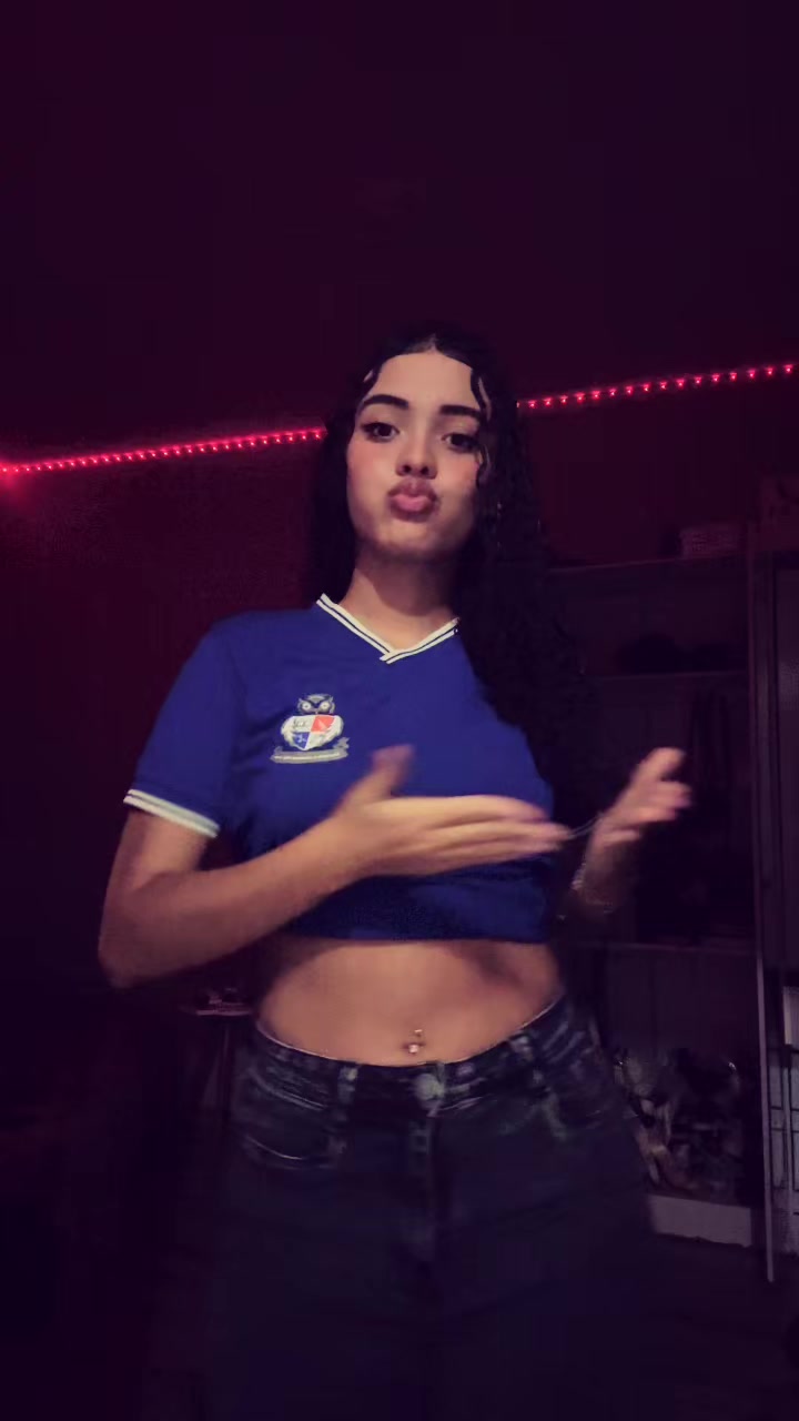 @__vivi.ym