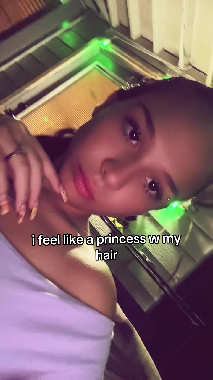 @prettyfacesynnove/ SAHM