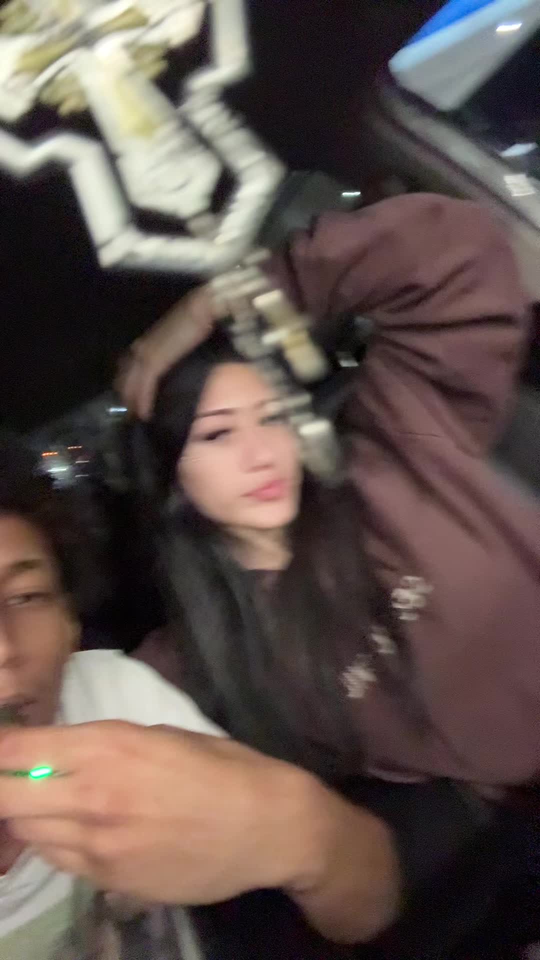 @divinliz8u3