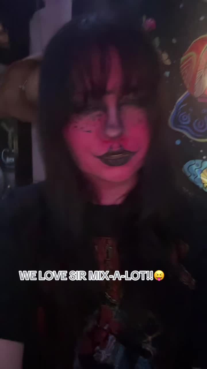 @Emi