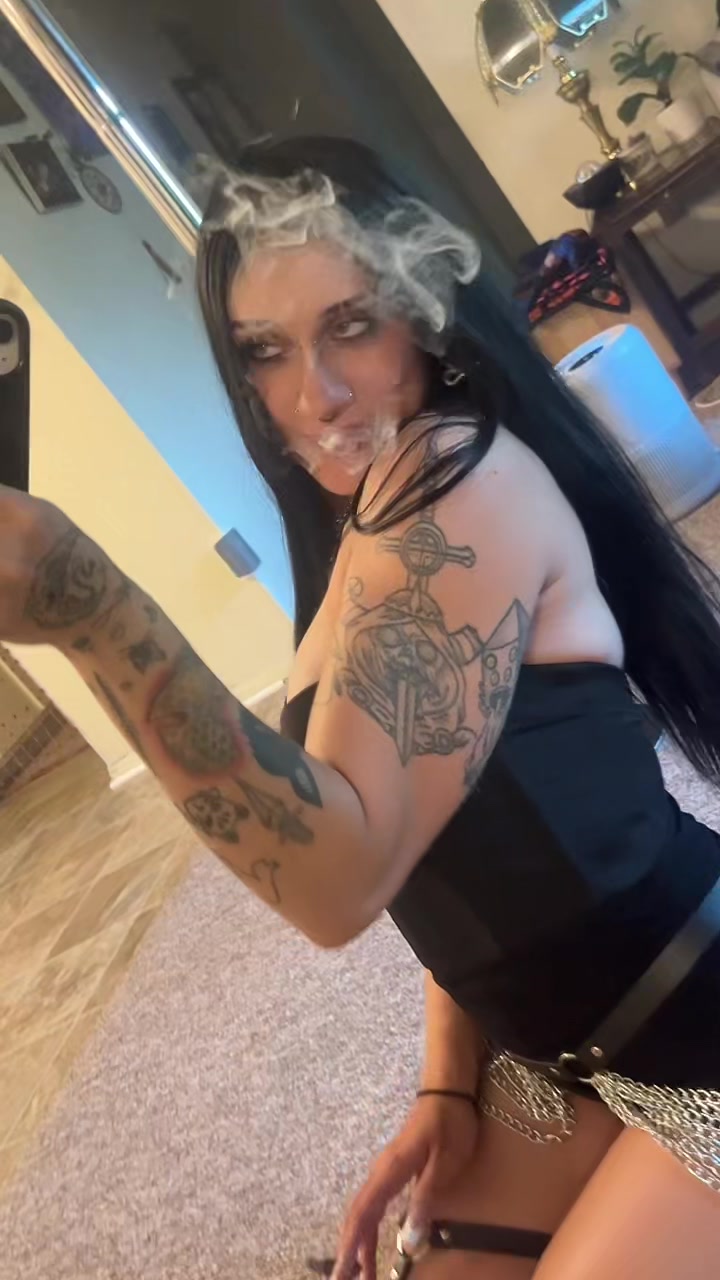 @Smellyanna