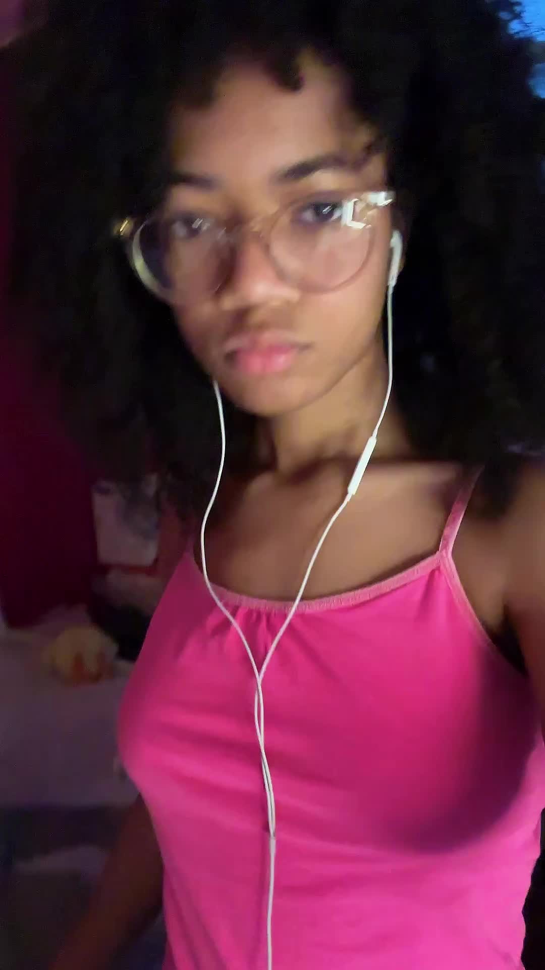 @alluraiin