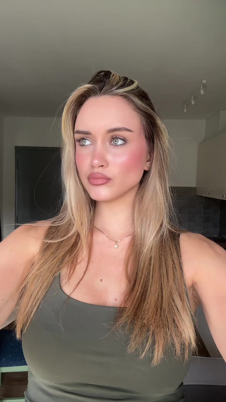 @ninaastrizee
