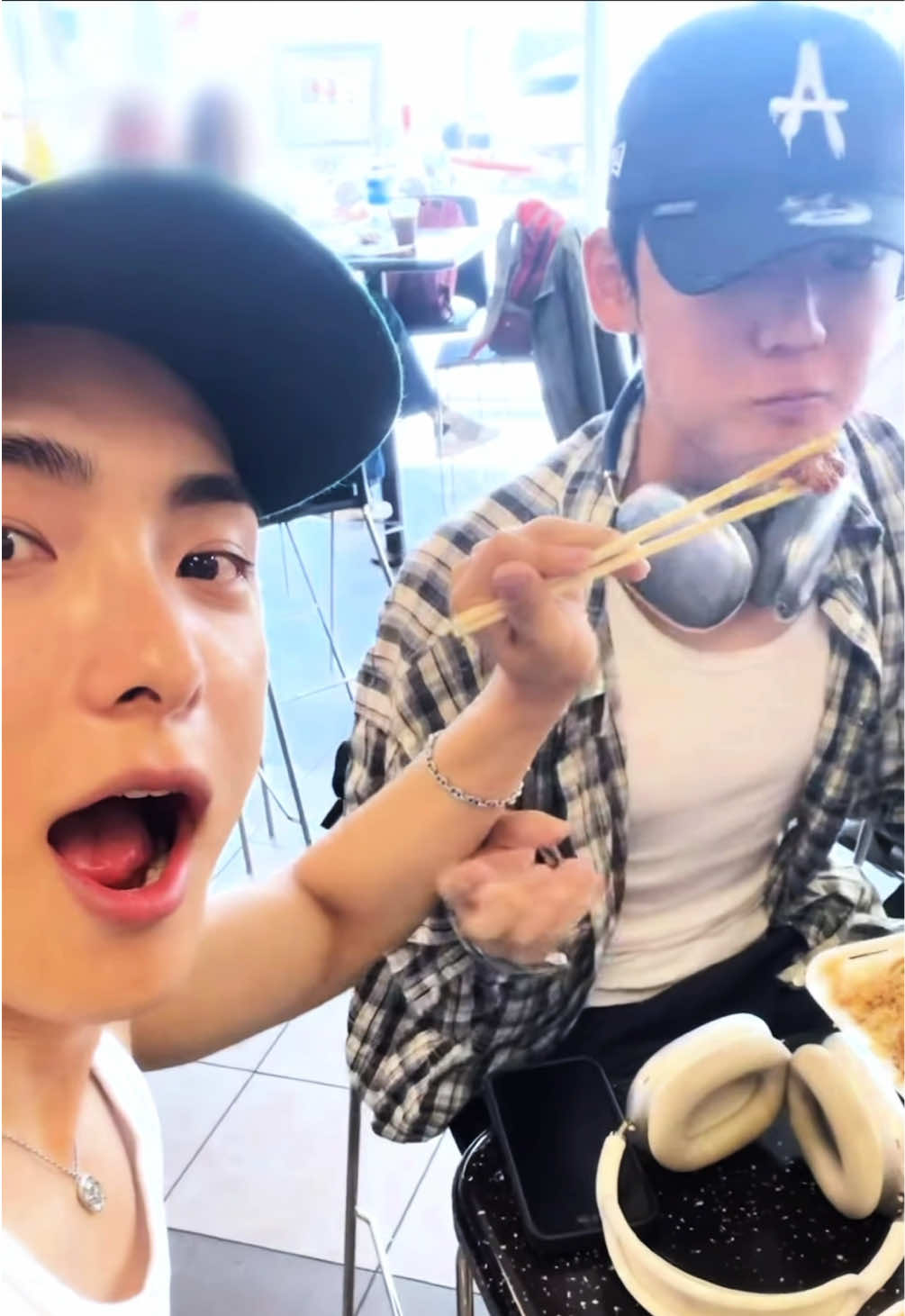 @chinh | intoyuchanace๐ป๐ฏ๐๐๏ธ