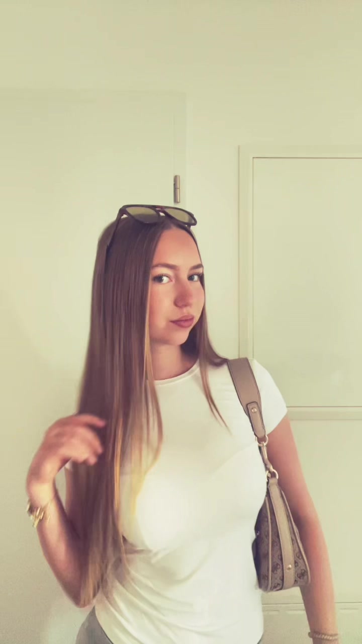 @Helena✨