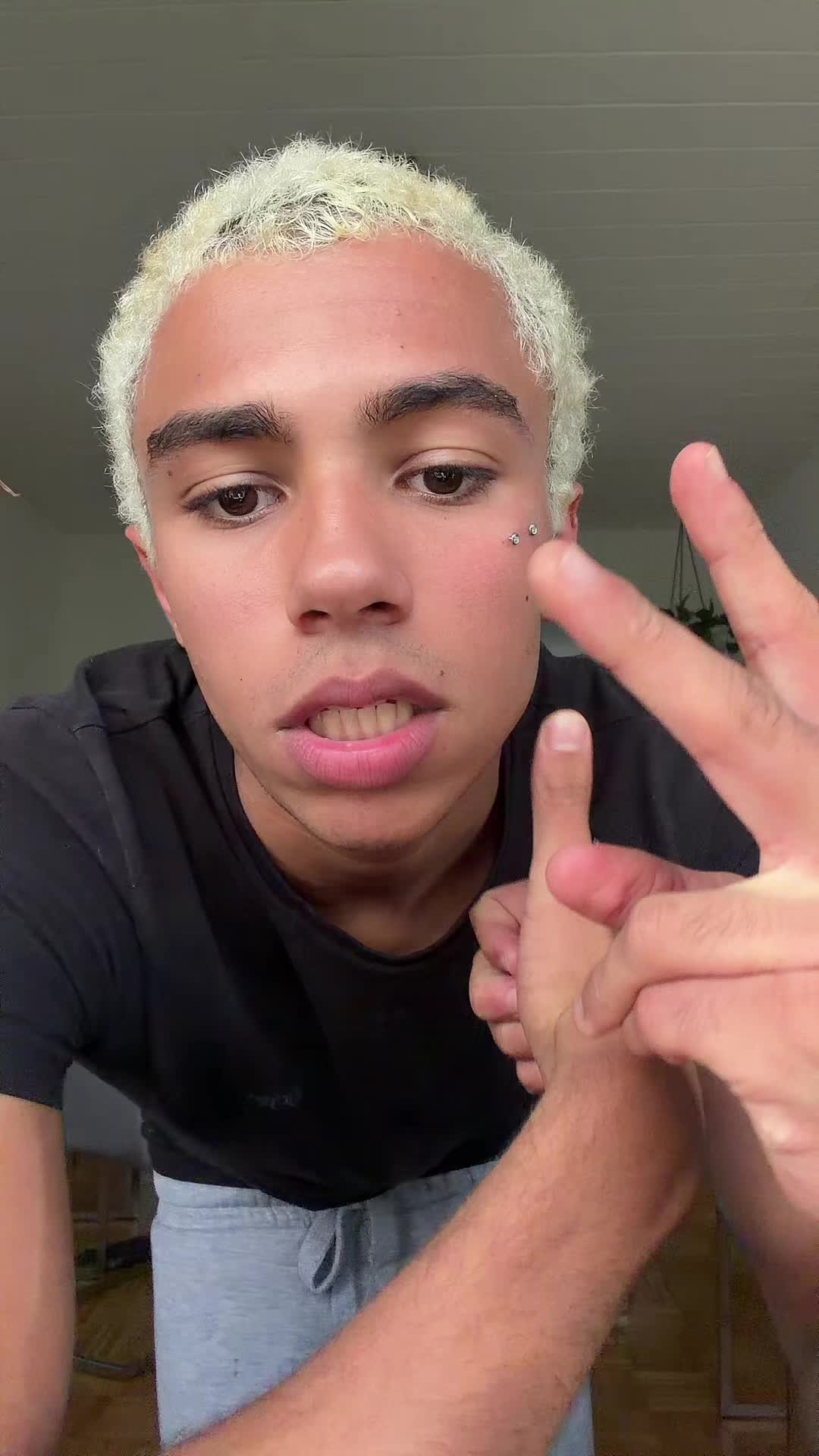 @Marlon