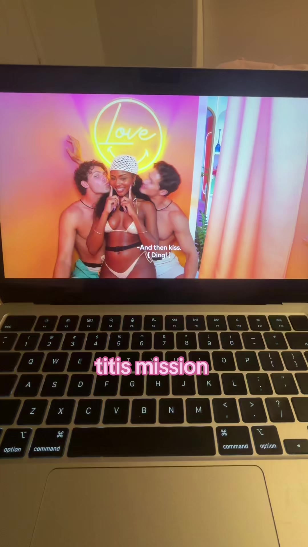@laceycharms