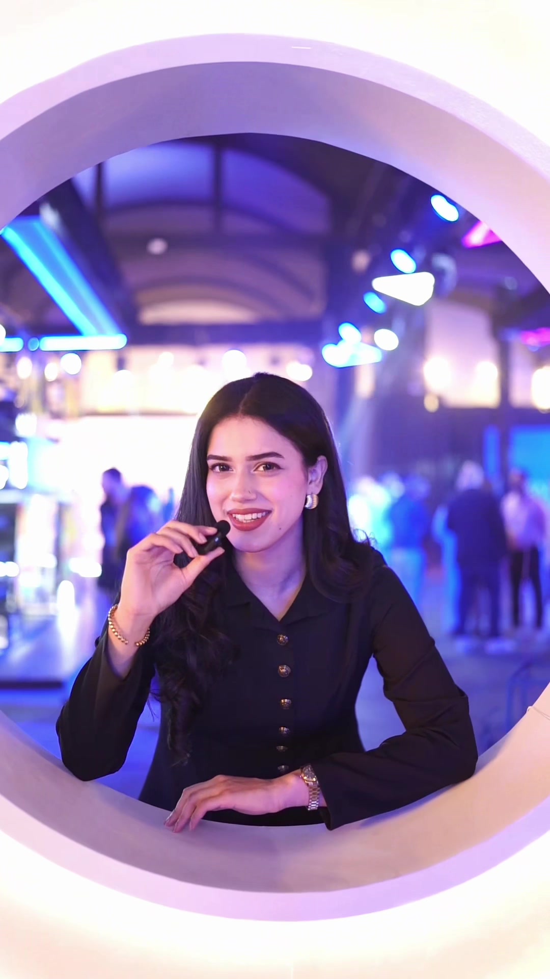@Alina Amir