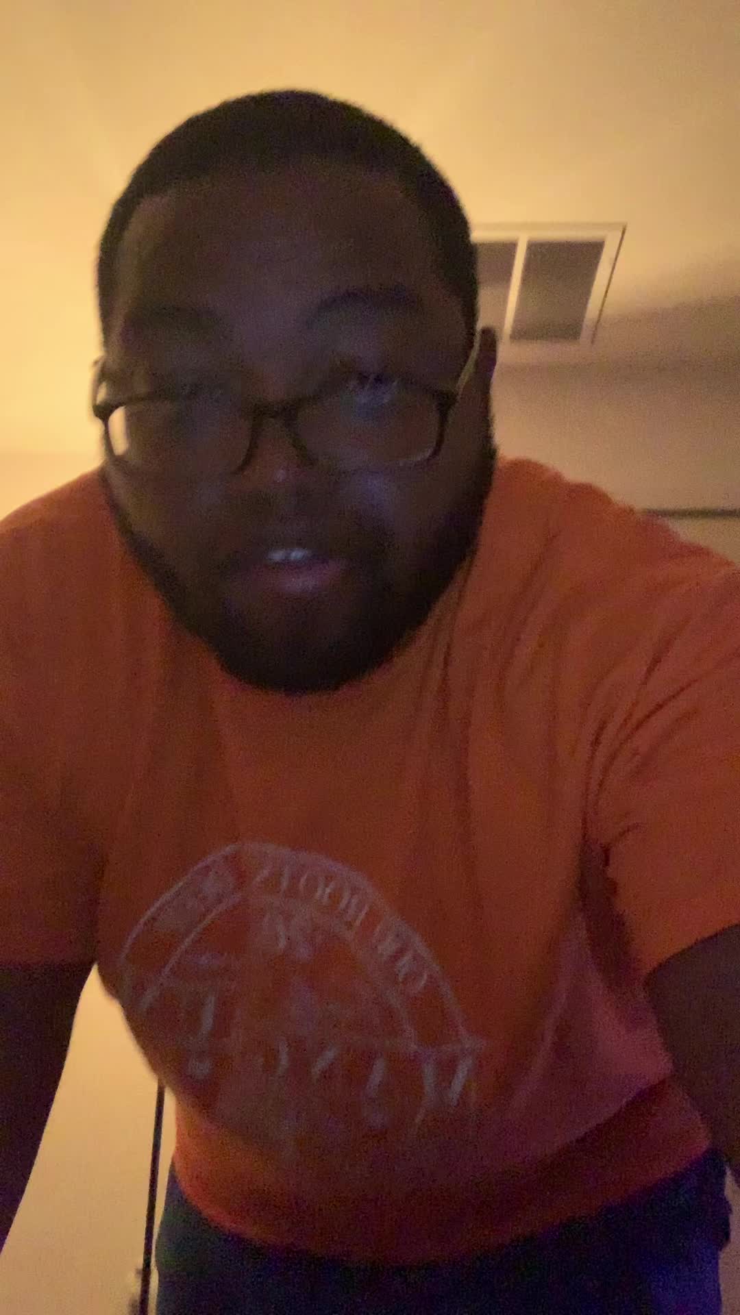 @Unfazedkingjoebluemusicdaddy✝️