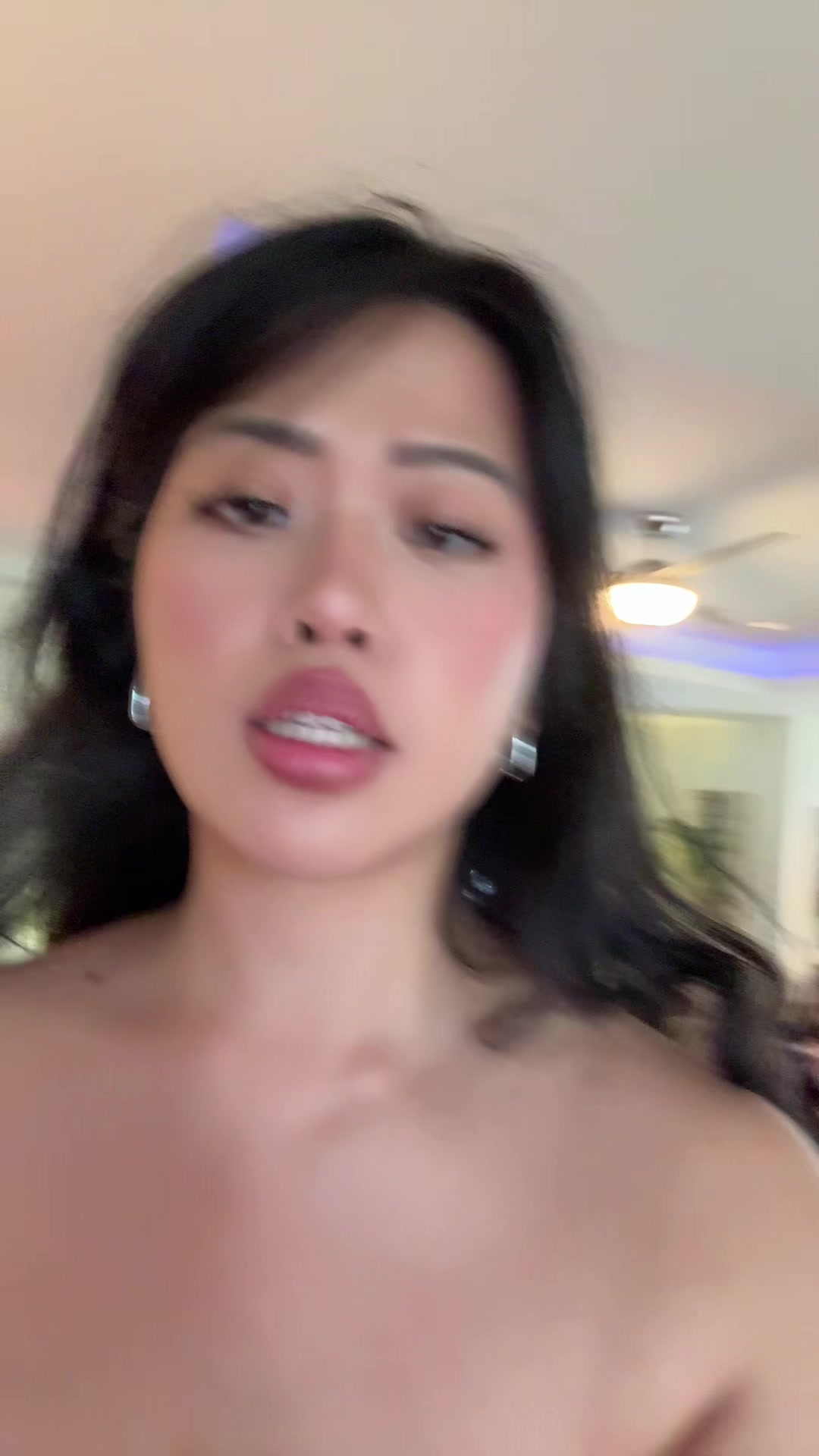 @Bella