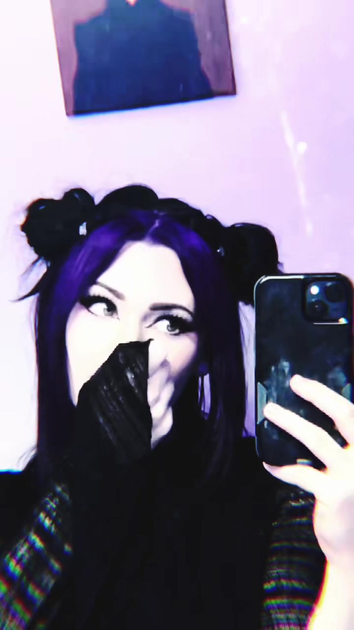 @Sabrina