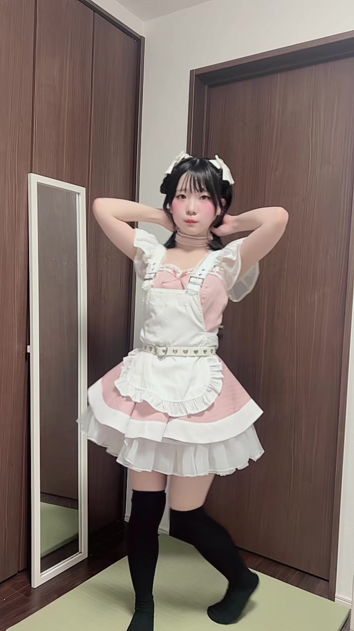 @猫田れな