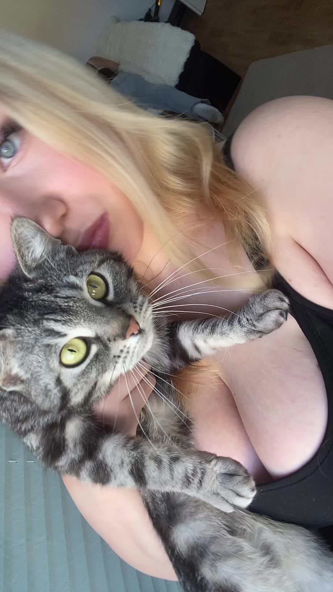 @Finja🇩🇪