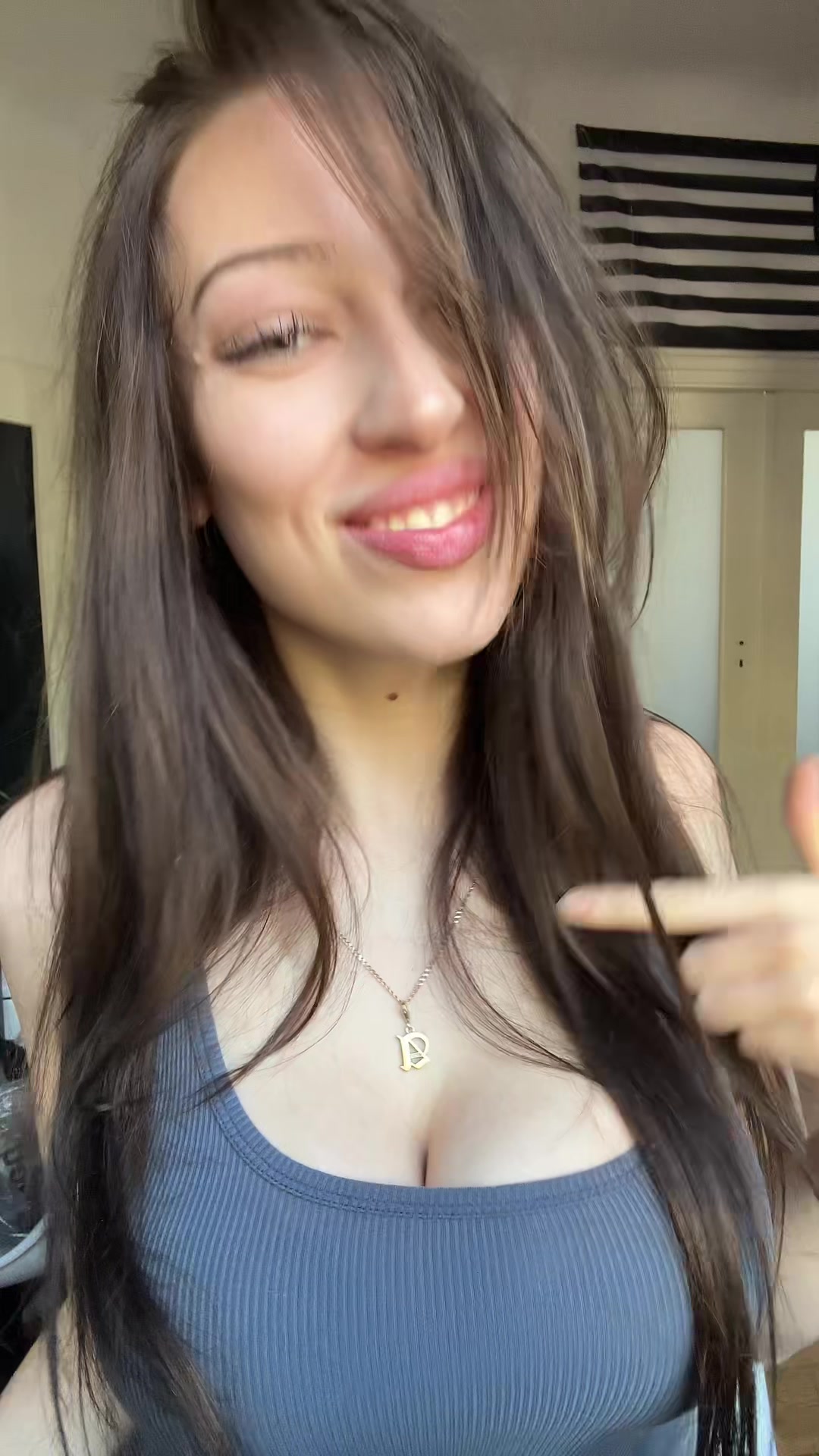 @hellcazlookneon
