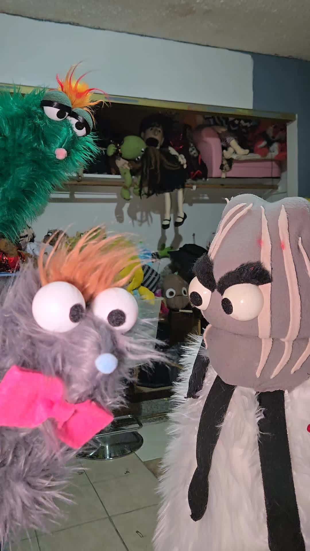 @lvpuppets