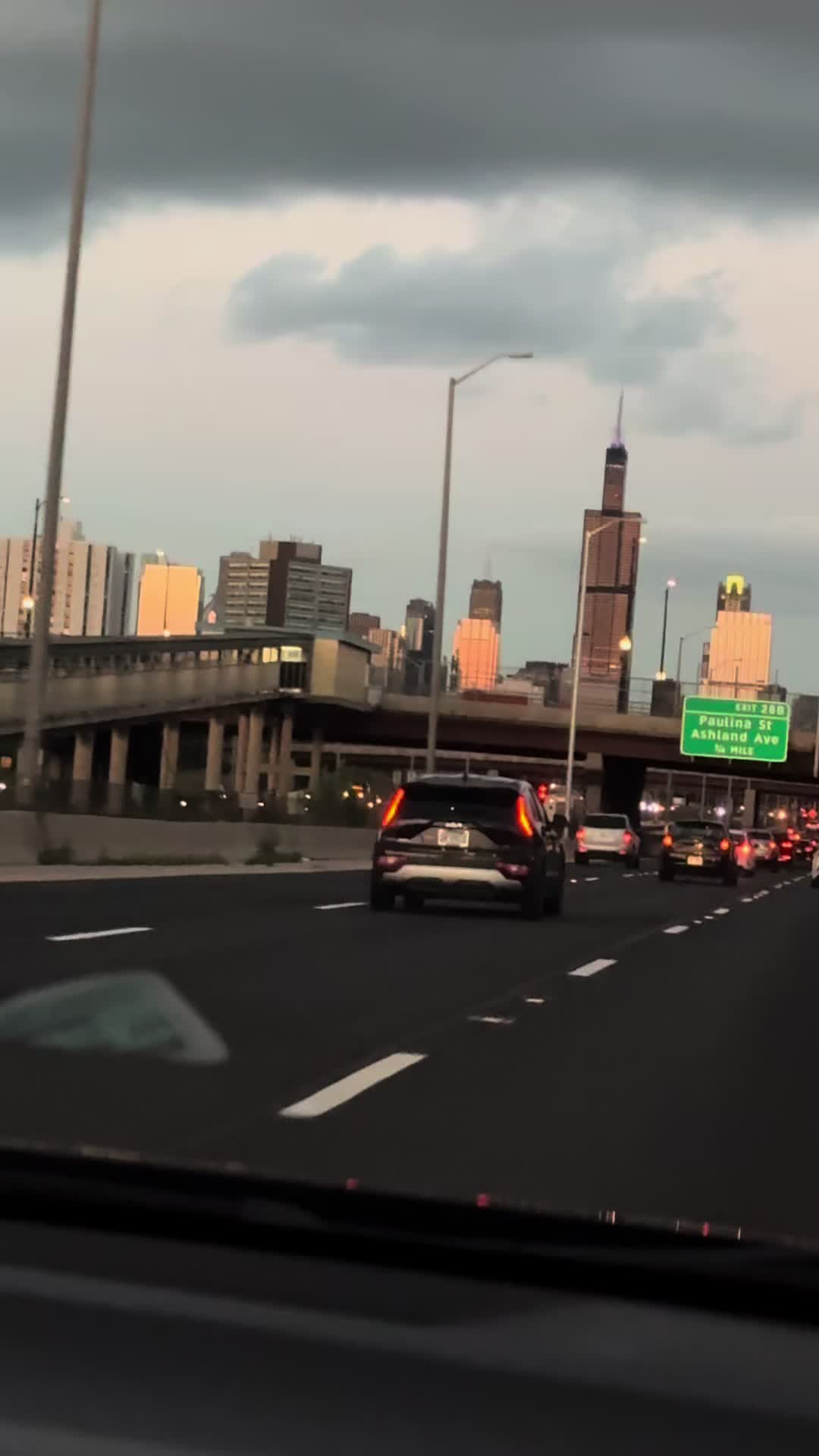 @chicago_to_lax_chivo