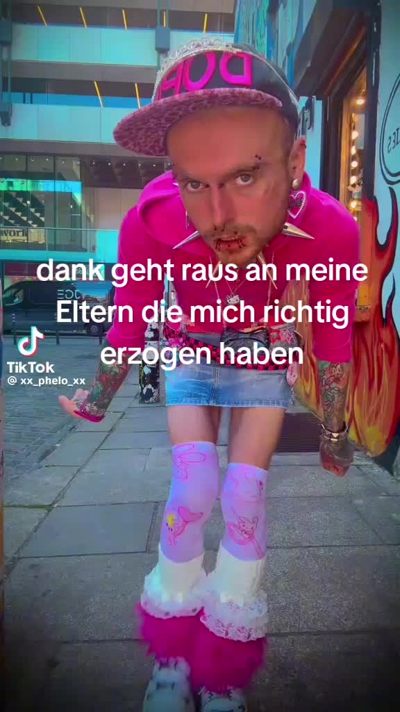 @S<3