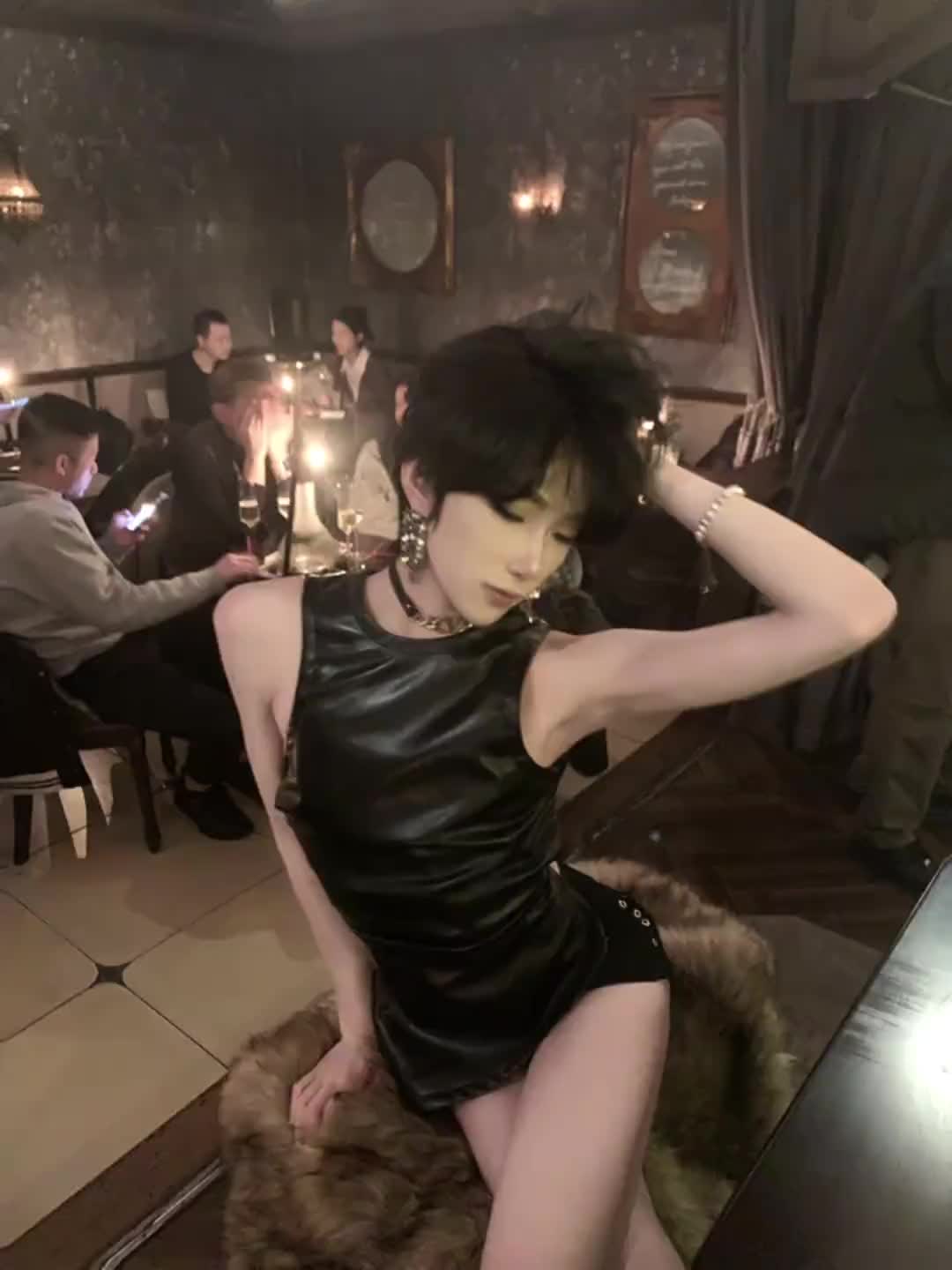 @库拉