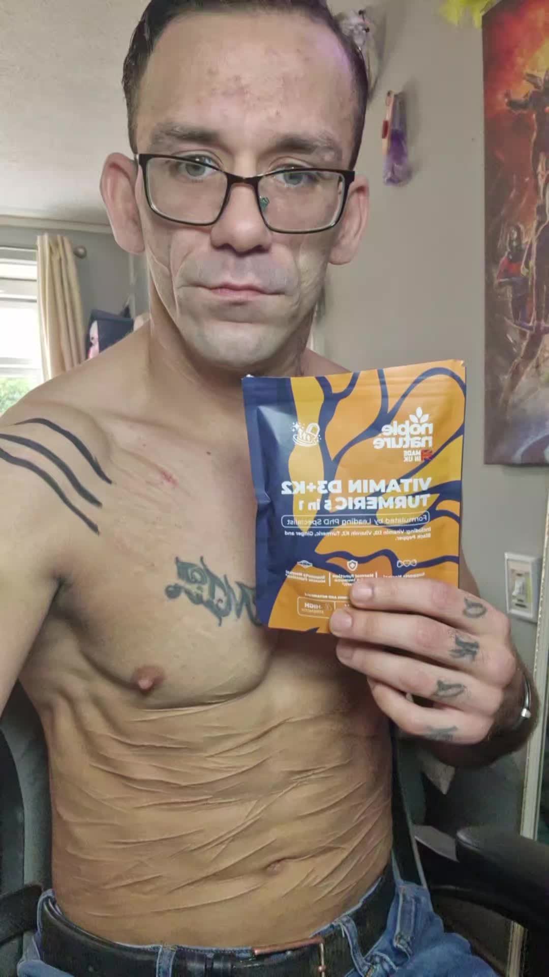@Michael Lloyd/bodybuilder