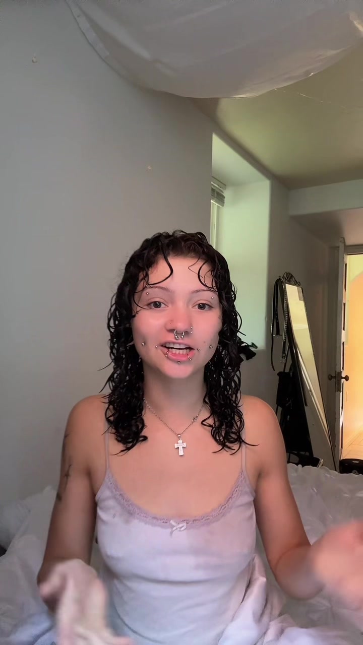 @miss.porcelain_