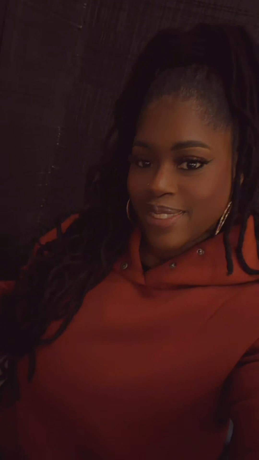 @MzRoyaltybk