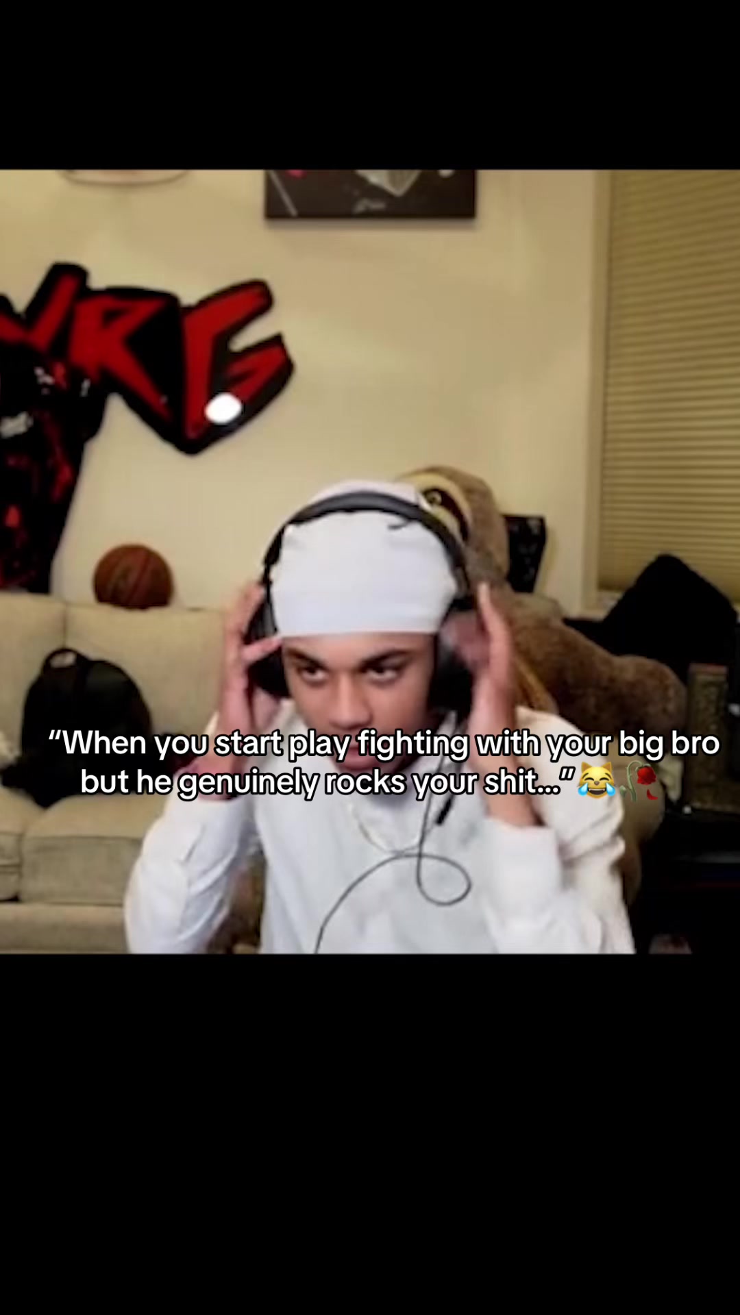 @iguessimarockoutliplug?