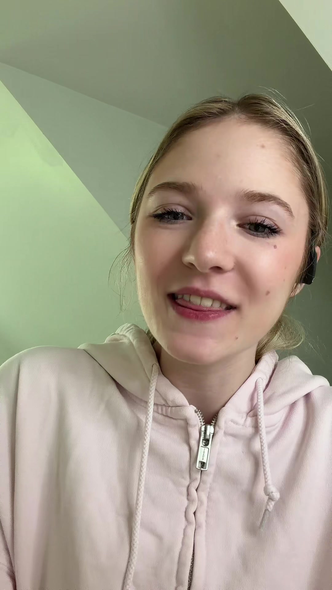 @lilyidk_