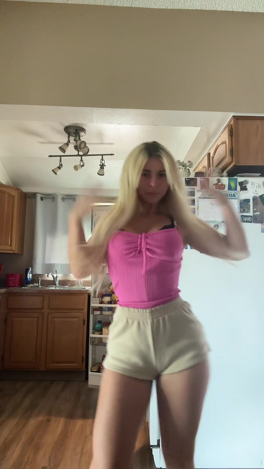 @Valianna Rose