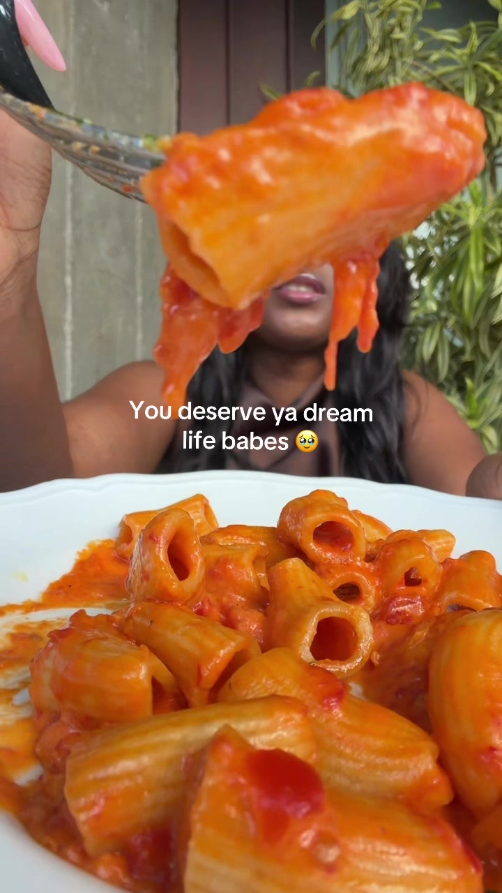 @Yanique