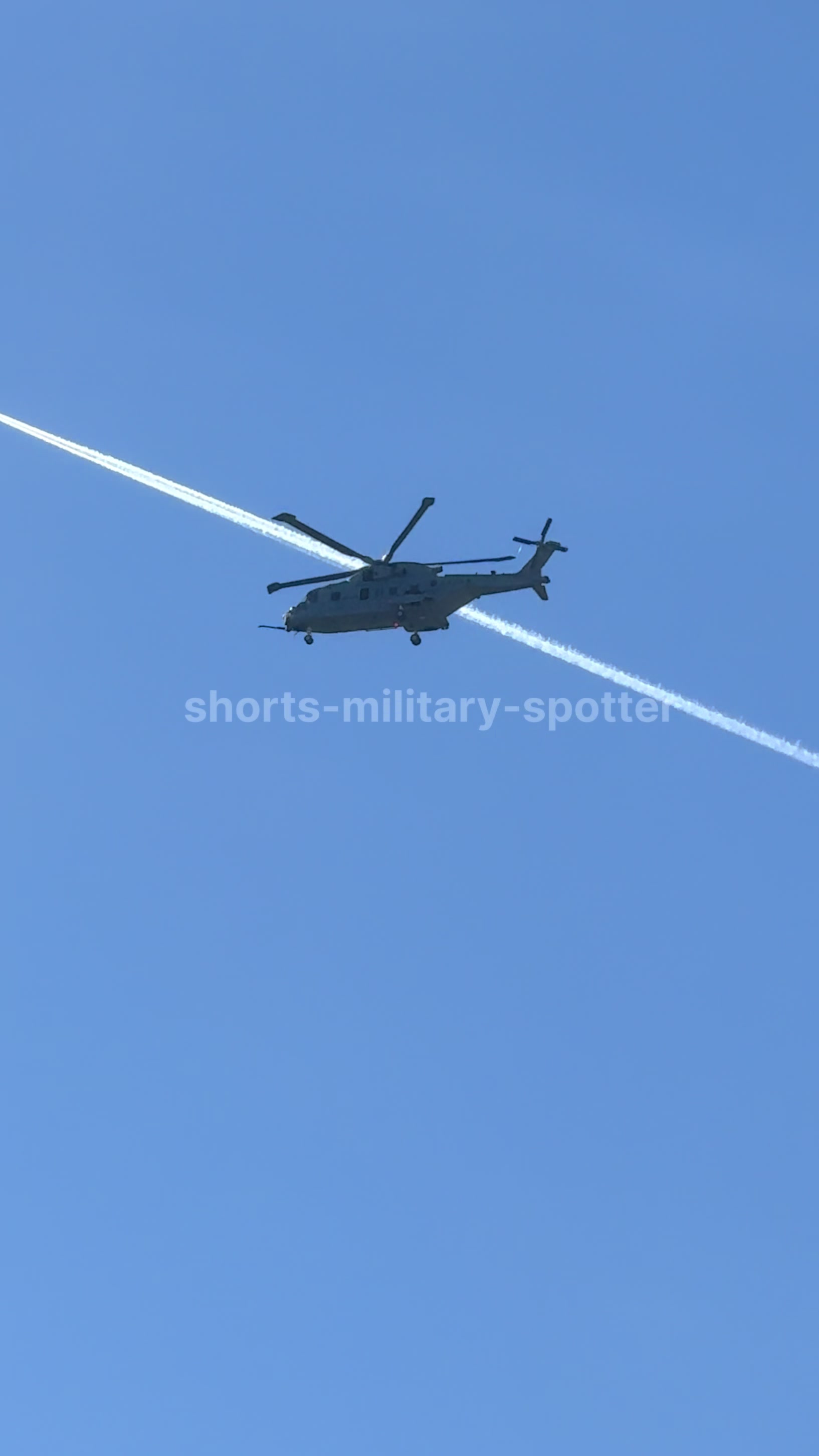 @shorts-military-spotter