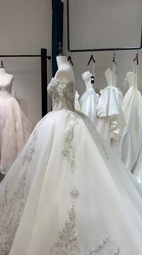 @Chiquebridals