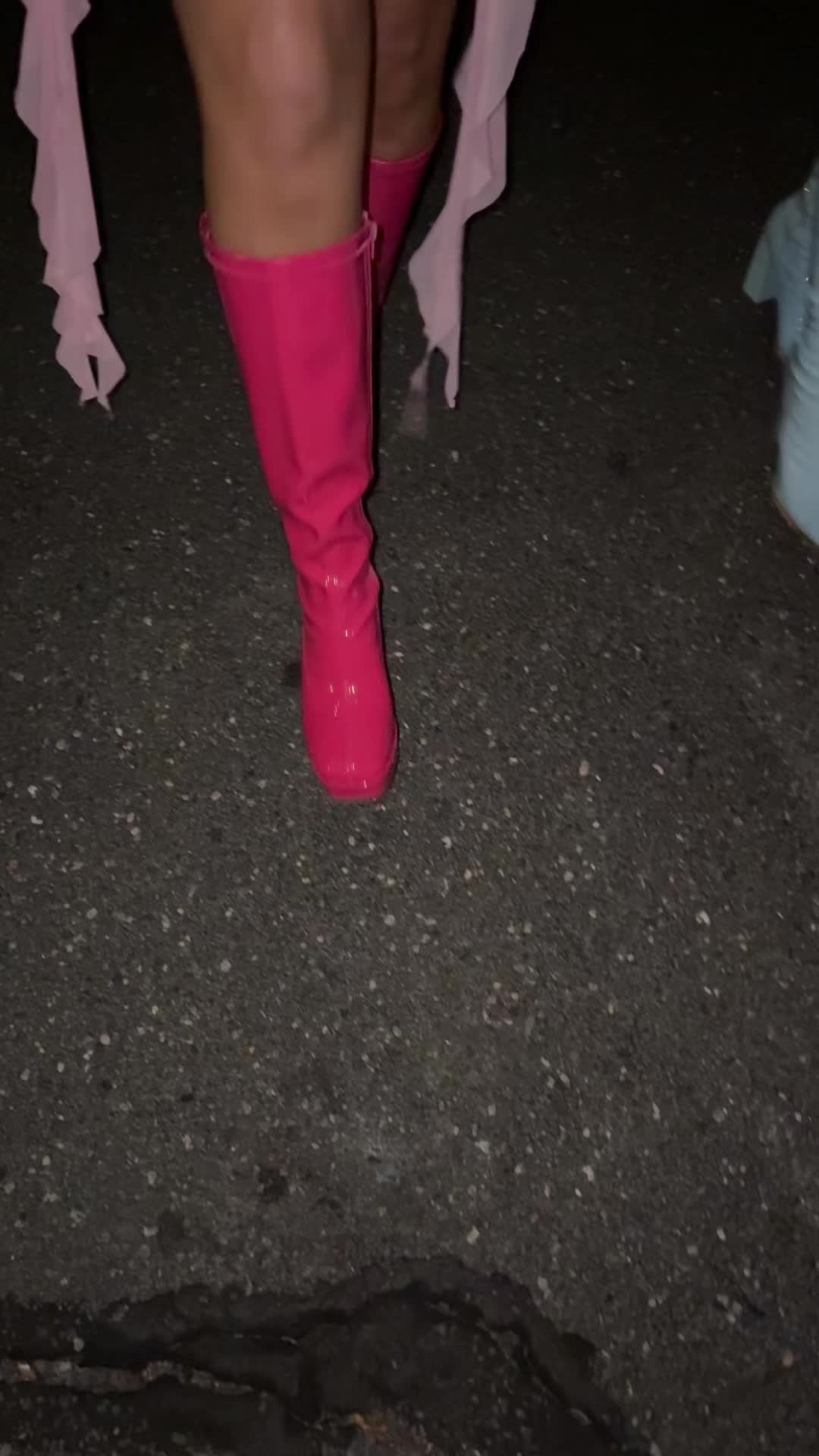 @AK