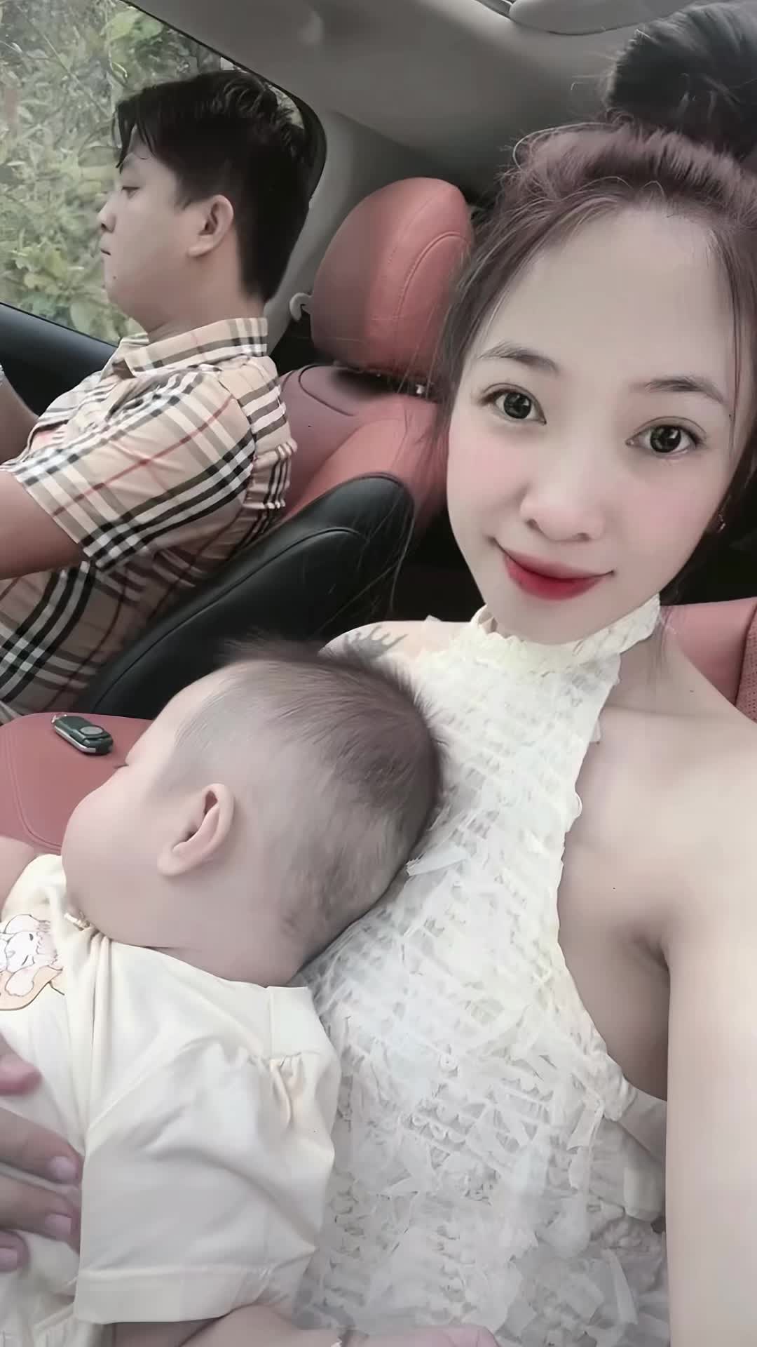 @Uyên Nhi