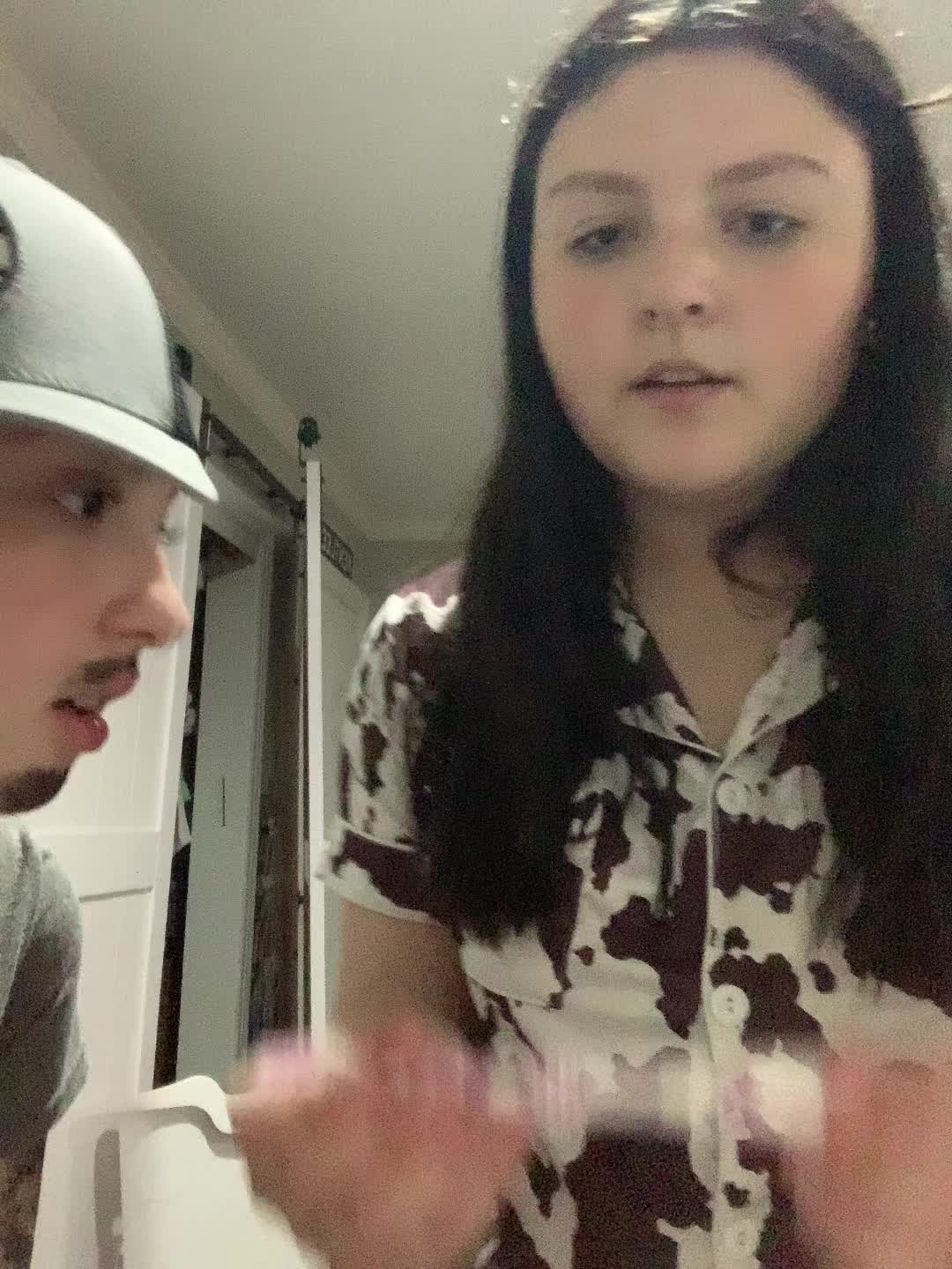 @H A L L I E ๐๐๐ช๐ฅ๐