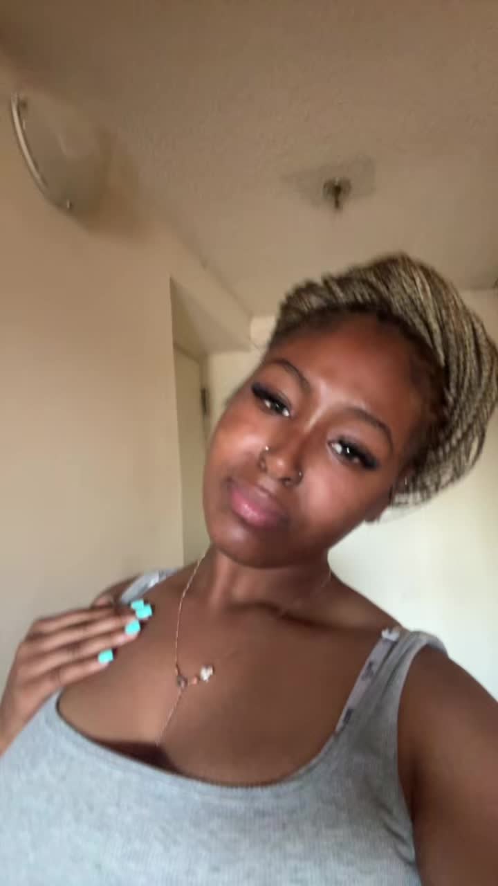 @Sexxybrownskingirl