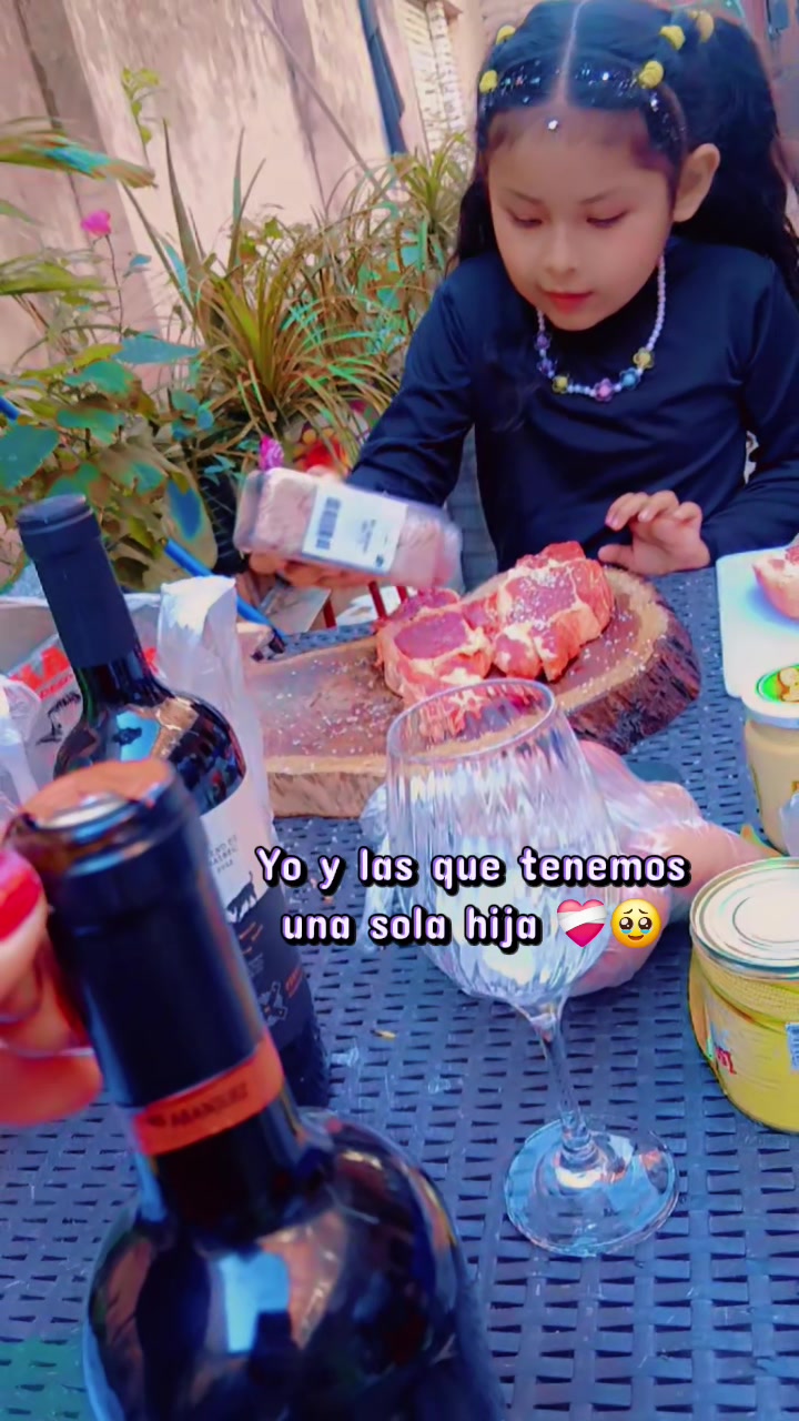 @Ximena 👑