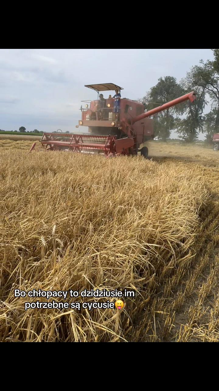 @Claas❤️🚜
