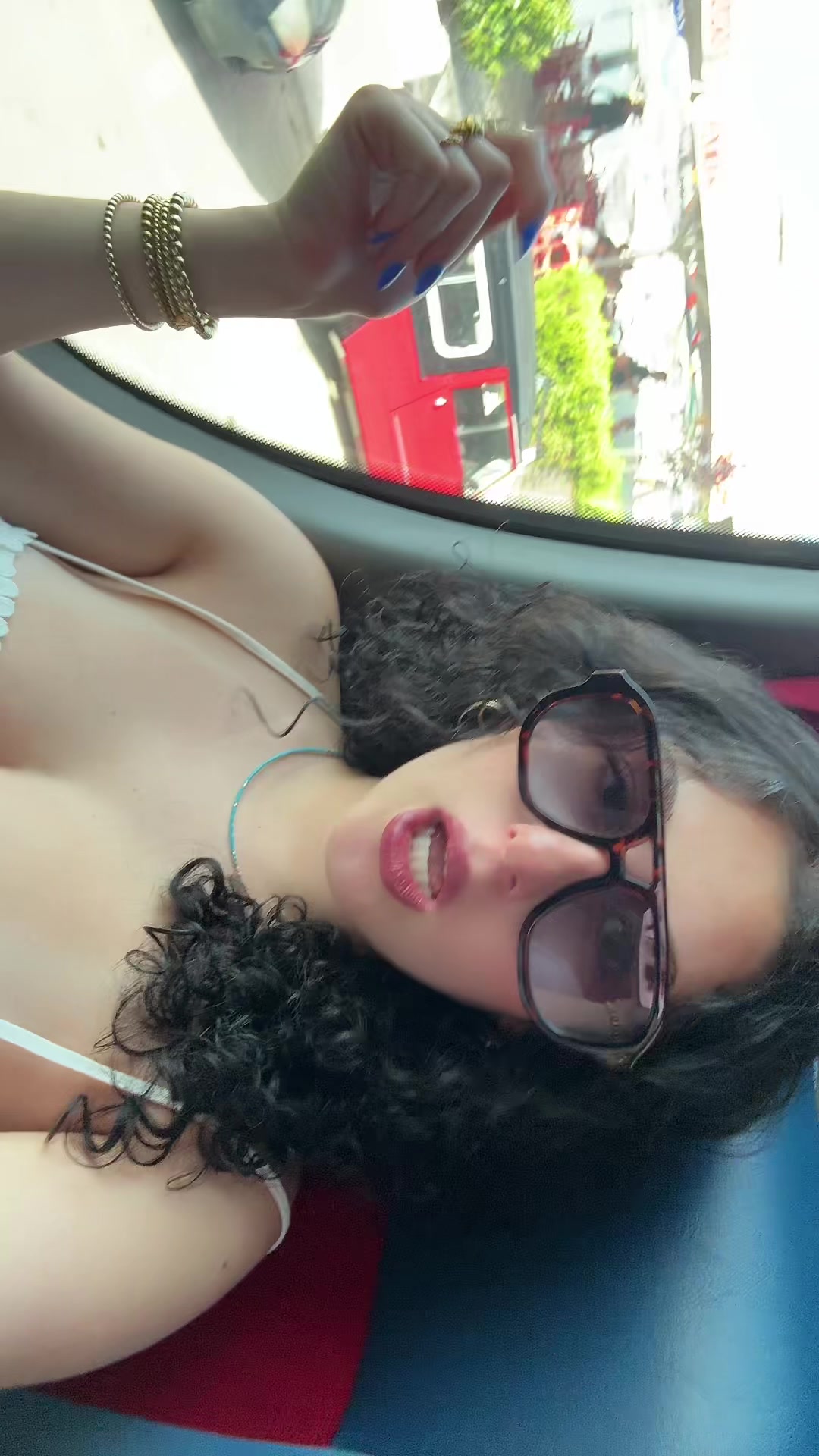 @hi