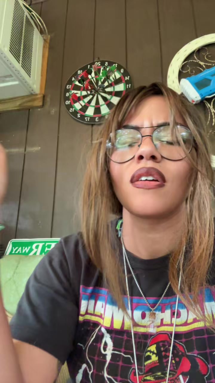 @VexxedLexxy