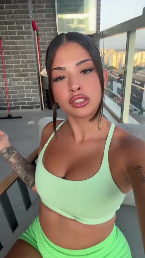 @Shellybernik7