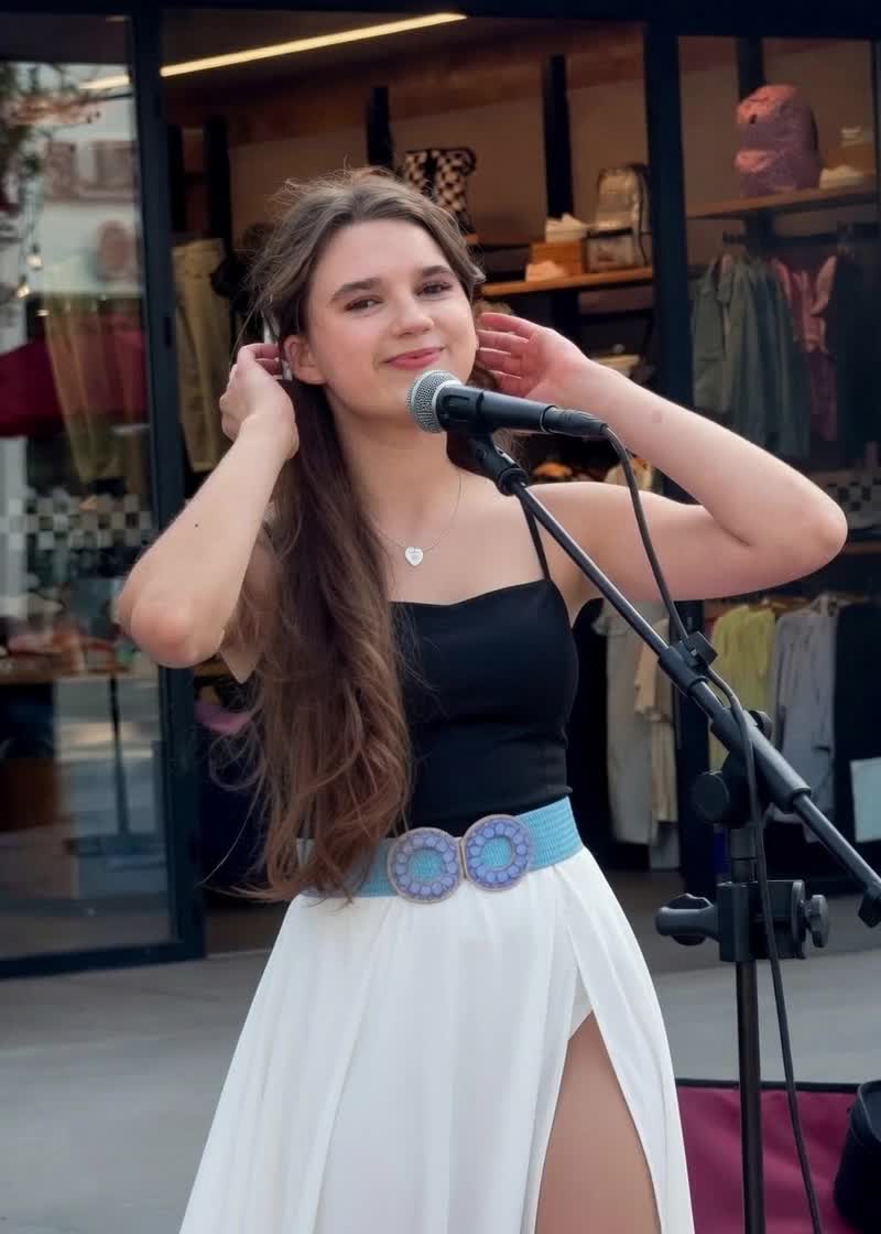 @Nana