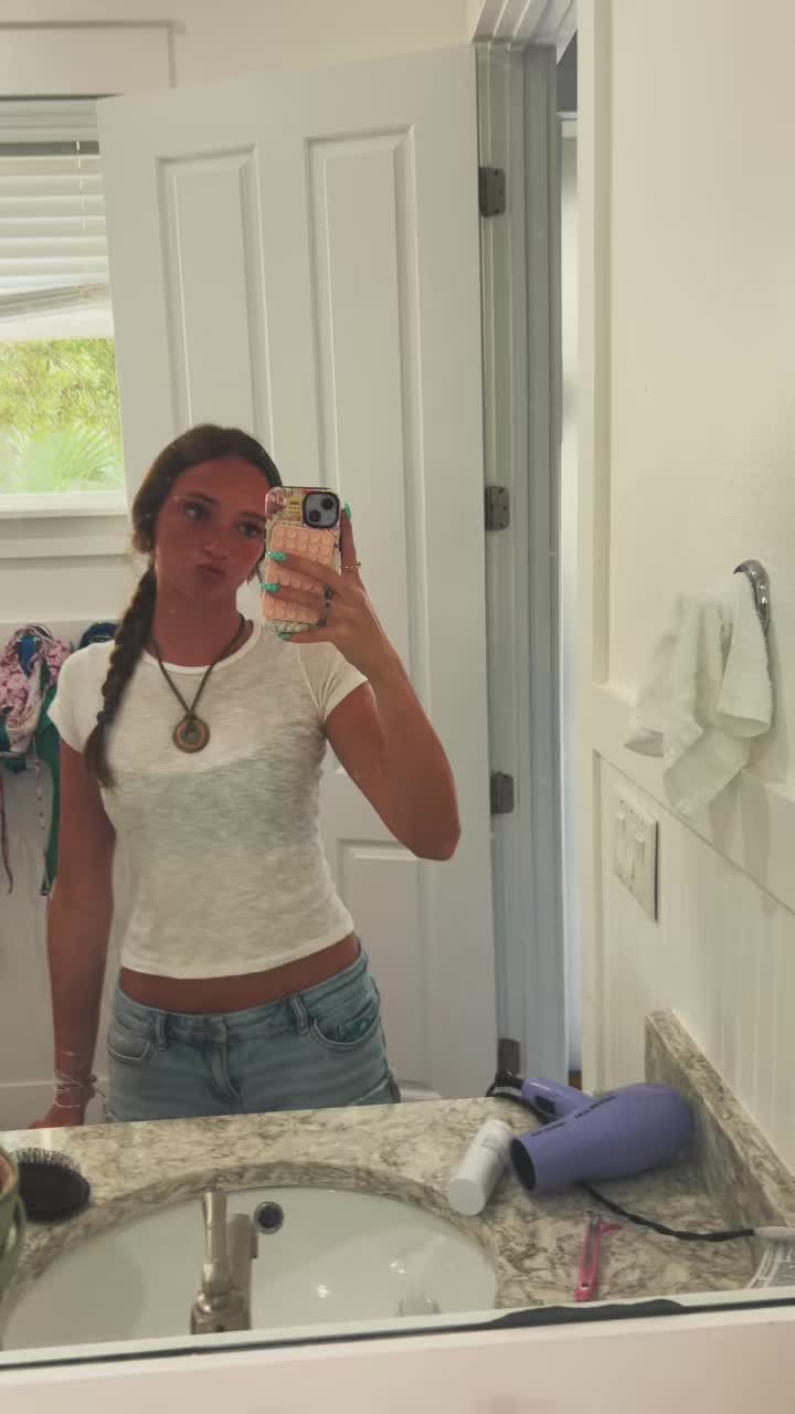 @viaslygirl85