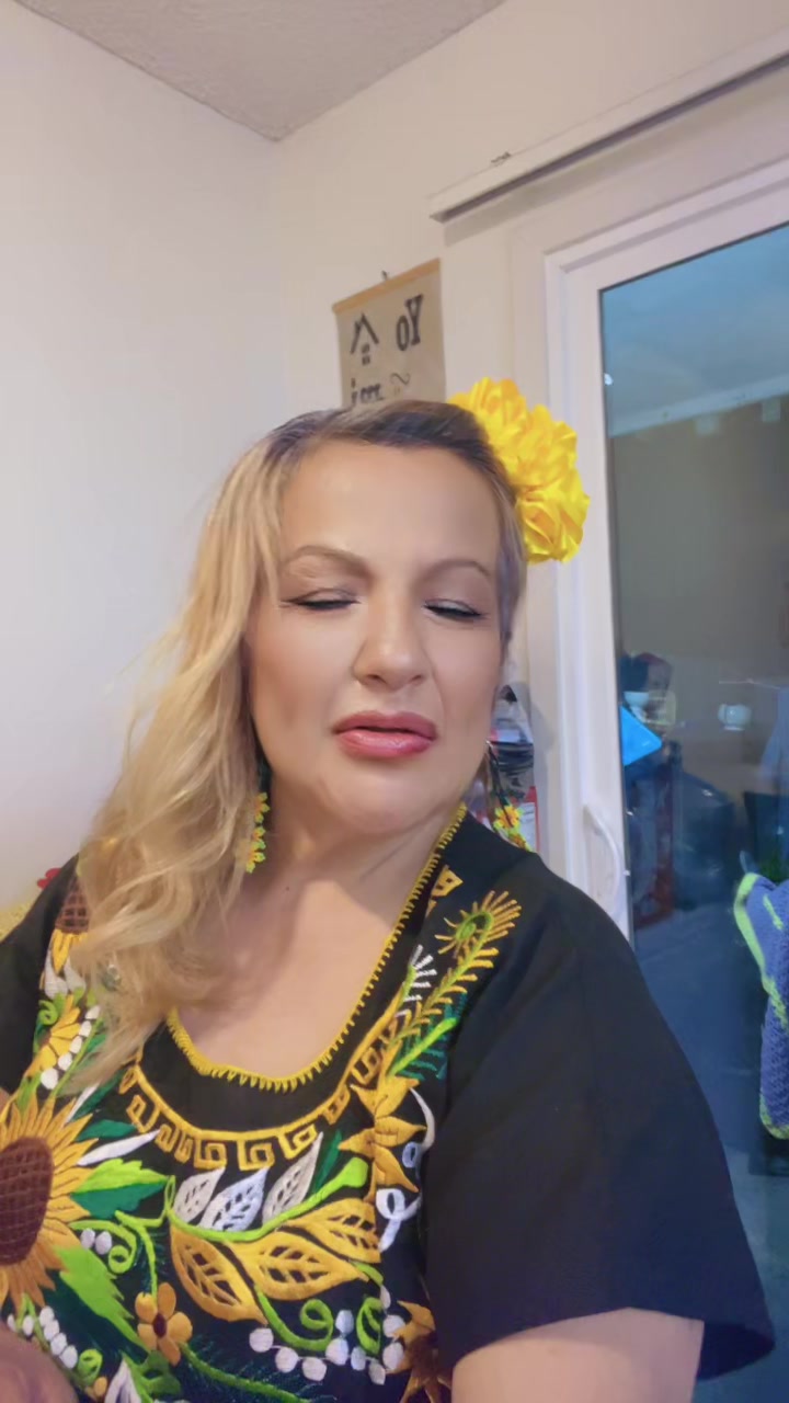 @Laura Colin