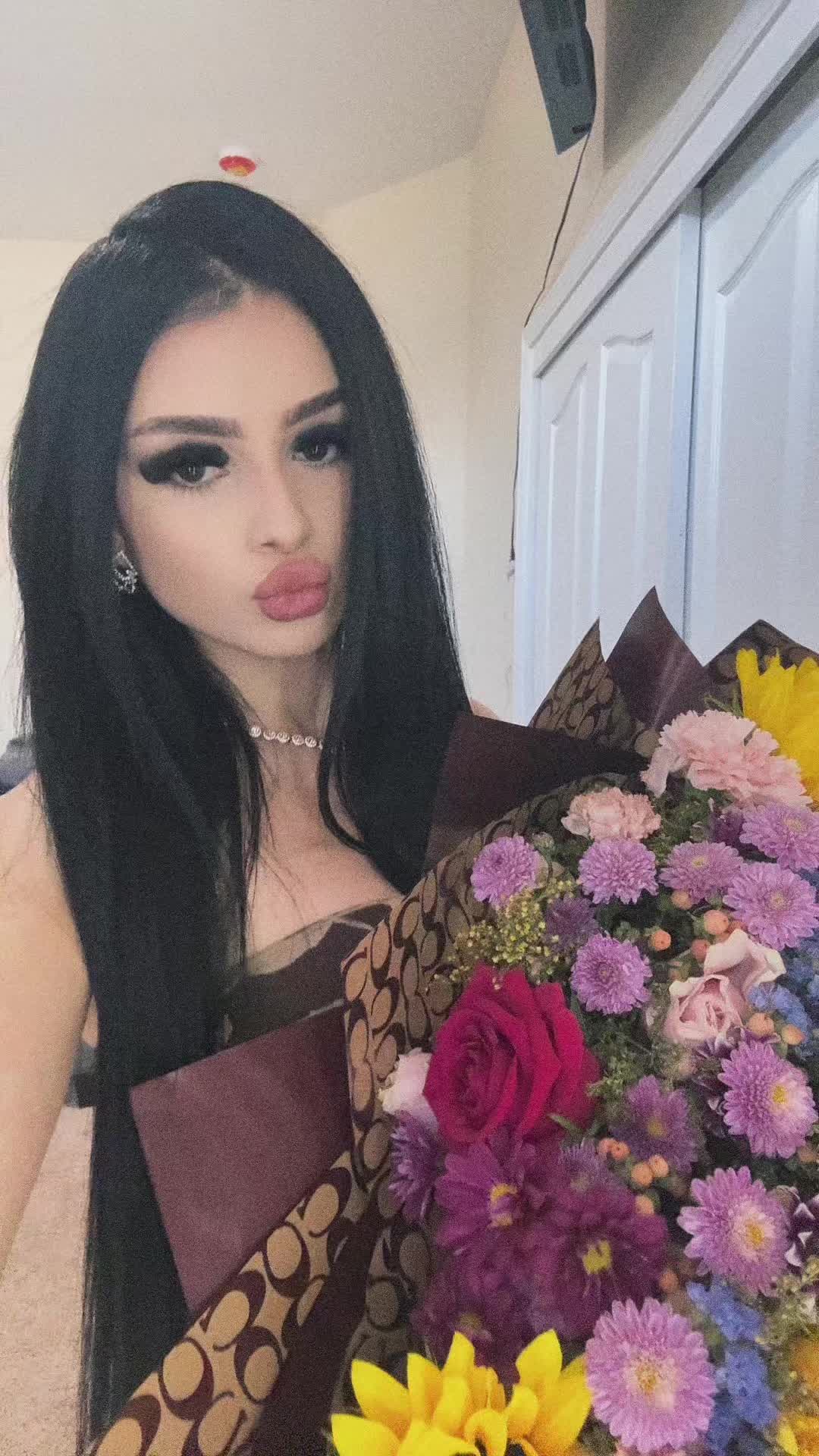 @𝐸𝐿𝐿𝐸👸🏻