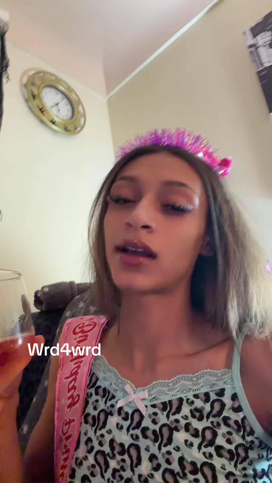 @carleeebaee