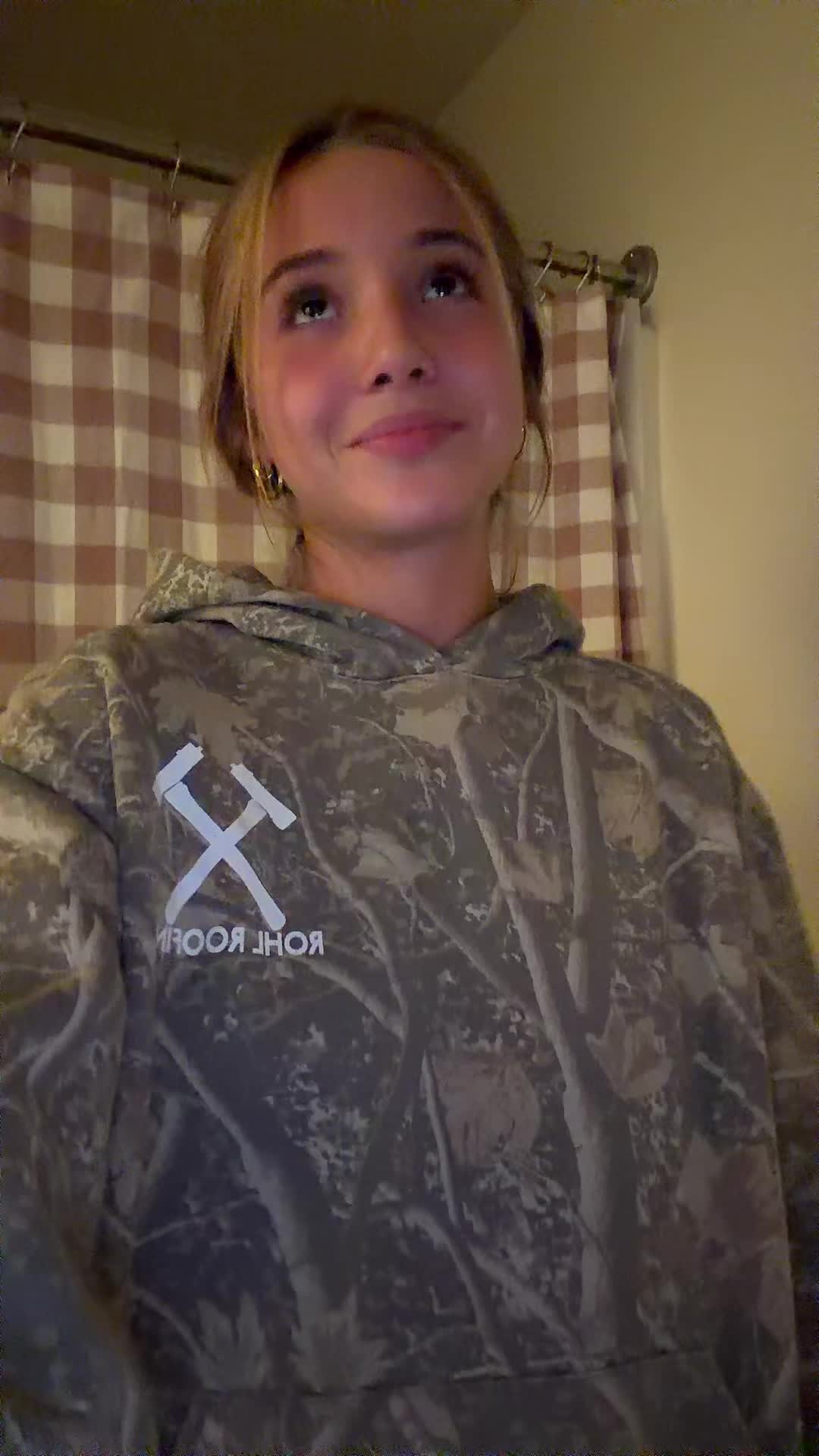 @sydnee milfakov